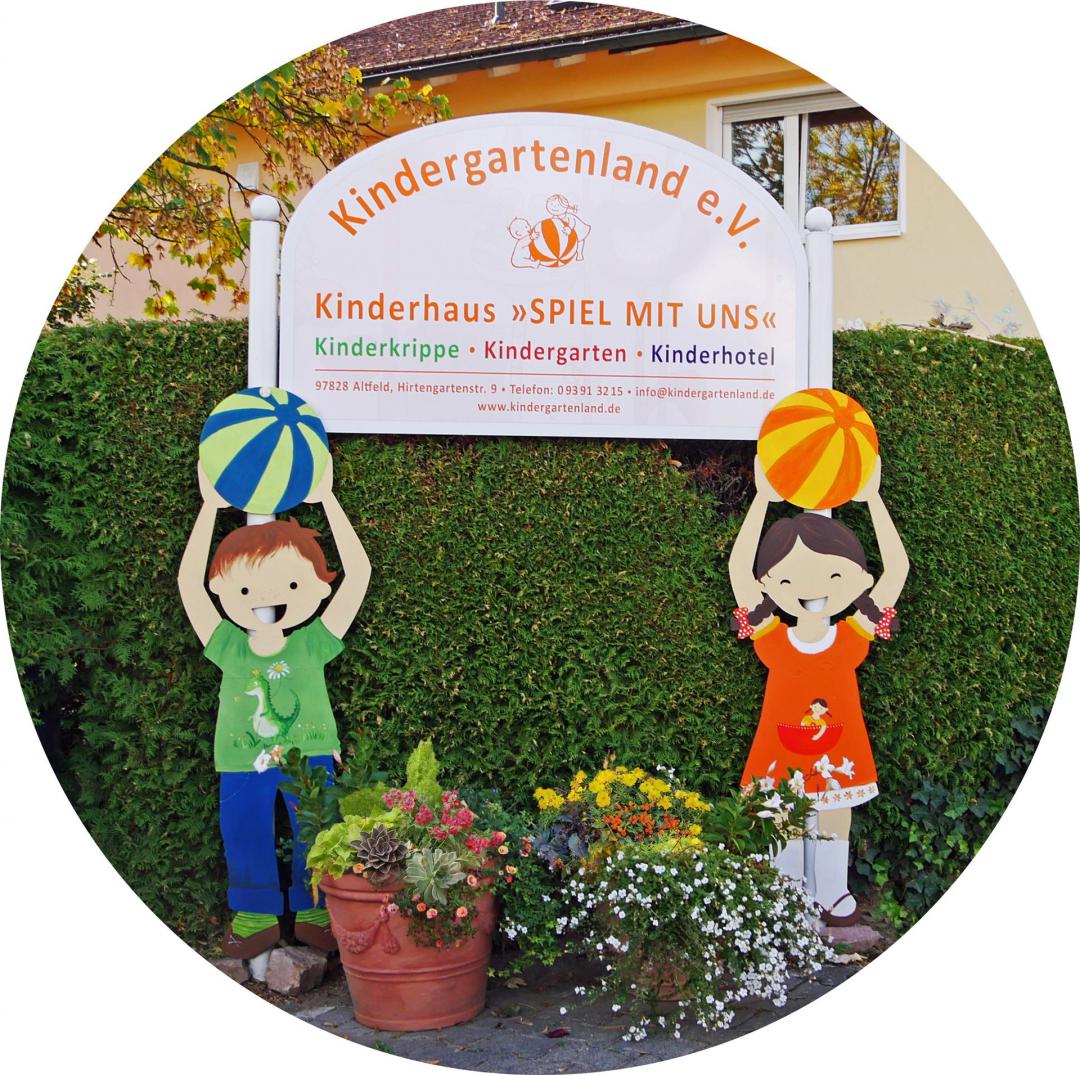 Eingang Kinderhaus SPIEL MIT UNS in Marlktheidenfeld-Altfeld